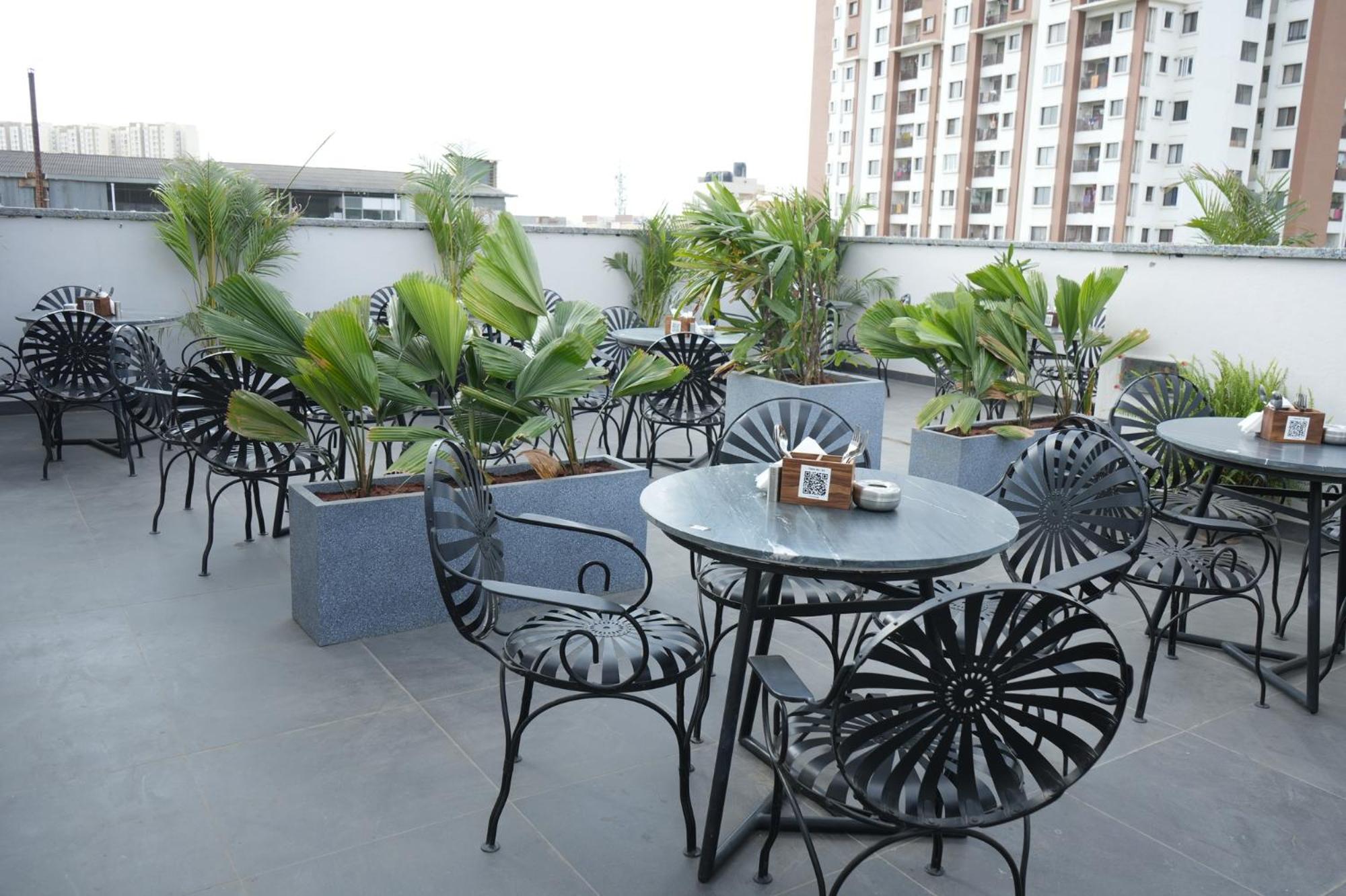 Fabhotel Memories Inn Bangalore Bagian luar foto